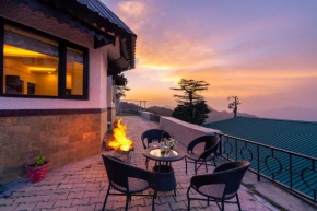 StayVista at Cottage in the Clouds with Heater & Bonfire